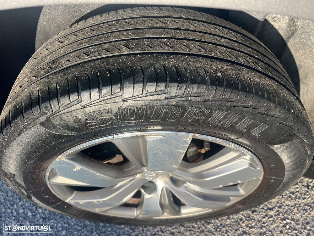 Peugeot 2008 1.2 PureTech Style - 24