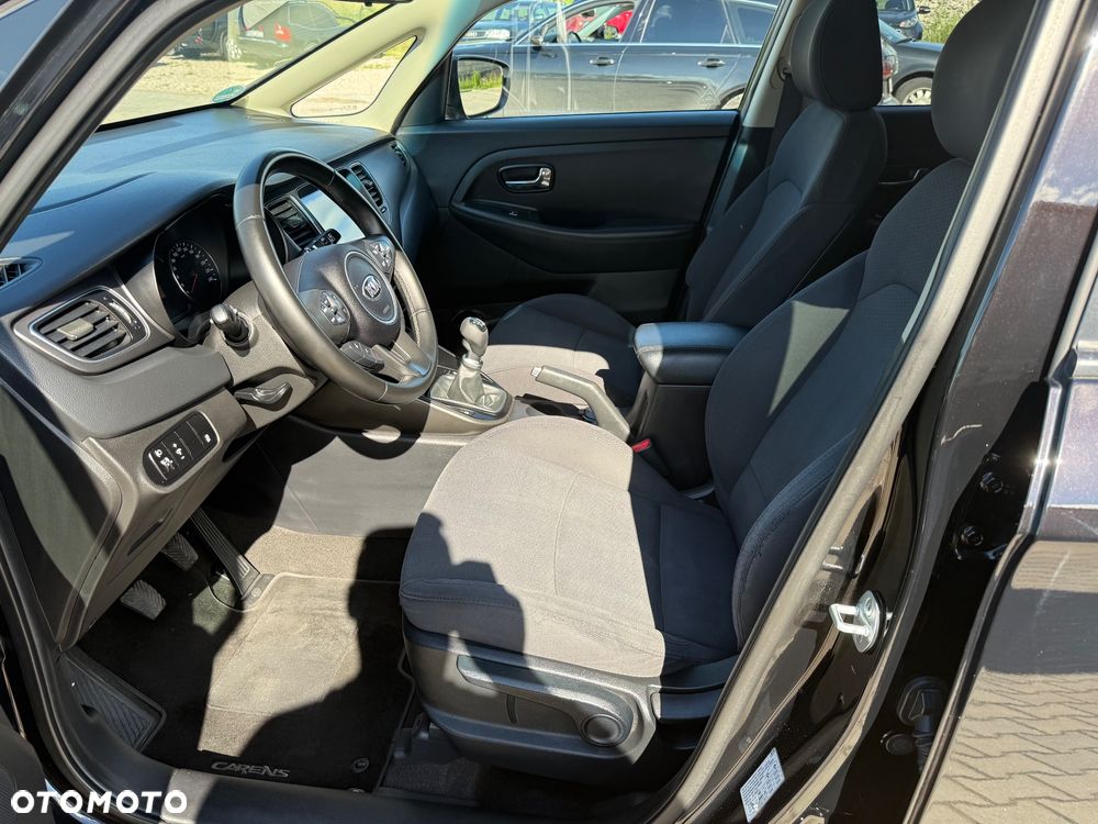 Kia Carens 1.7 CRDi 115 Dream-Team Edition - 26