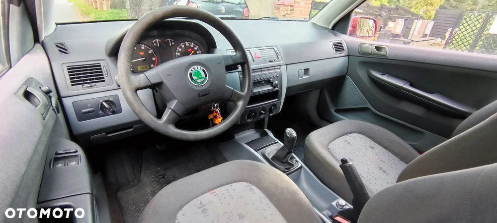 Skoda Fabia - 11
