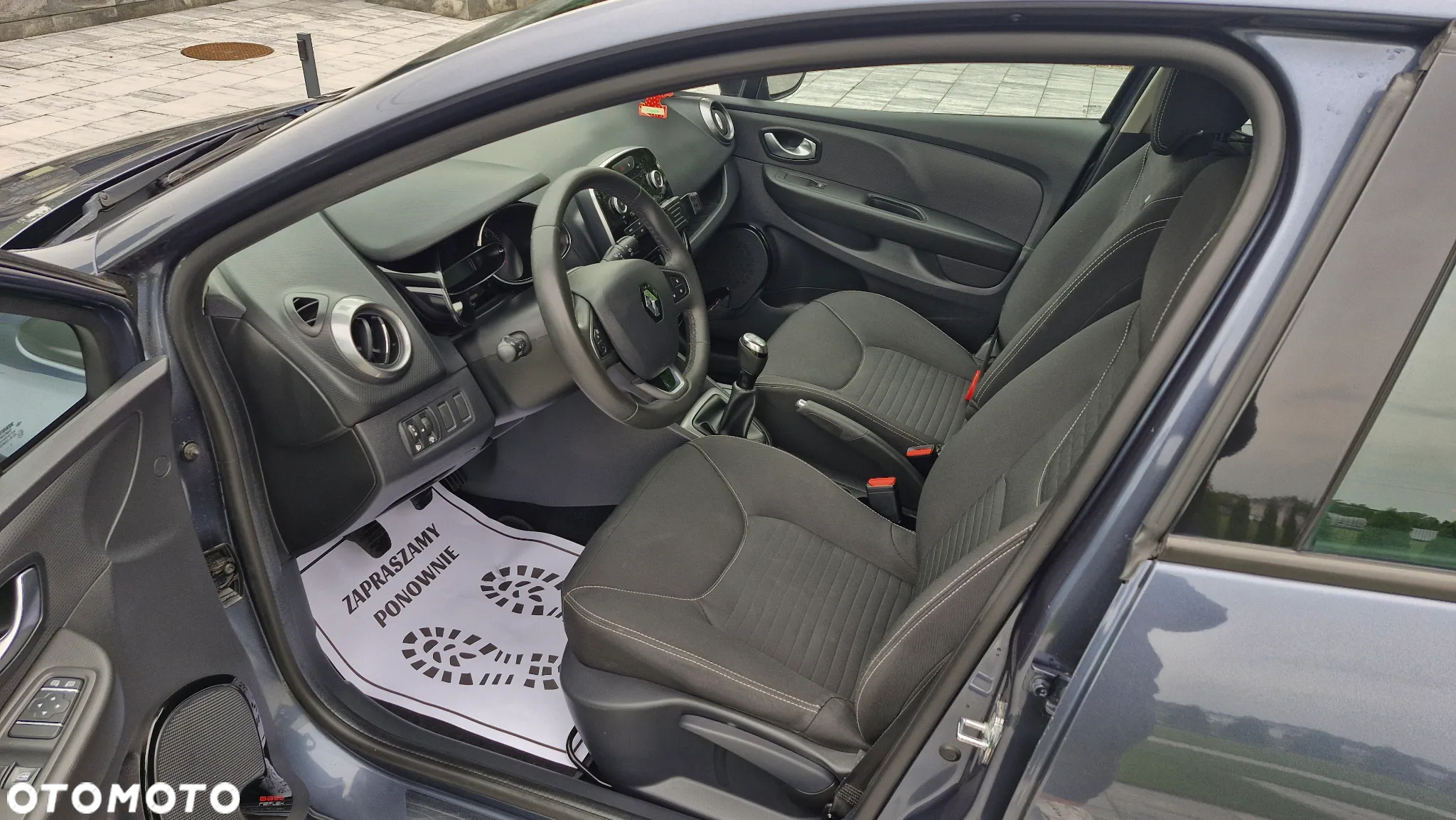 Renault Clio 1.2 16V Life Euro6 - 10