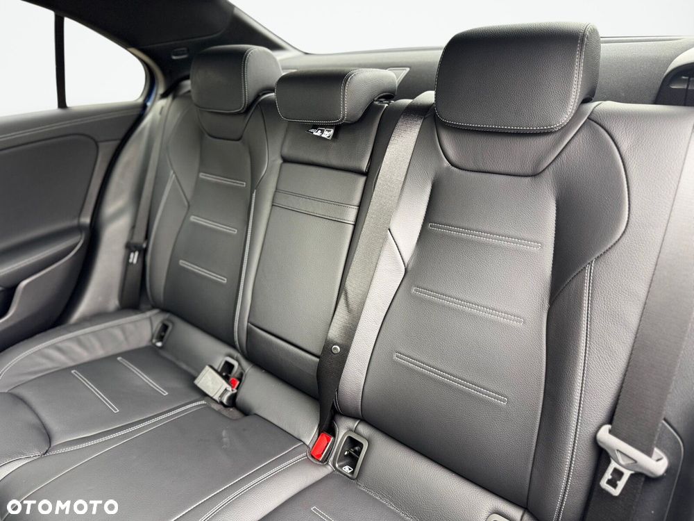 Mercedes-Benz Klasa A 200 AMG Line 7G-DCT - 13