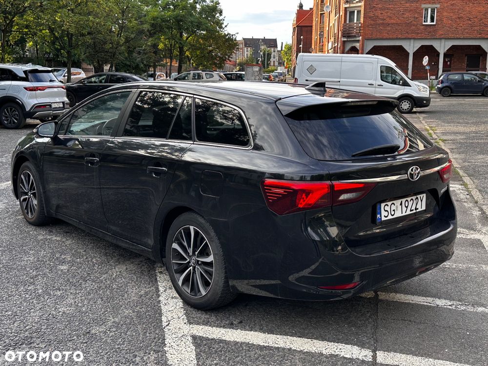 Toyota Avensis 2.0 D-4D Active Business - 6