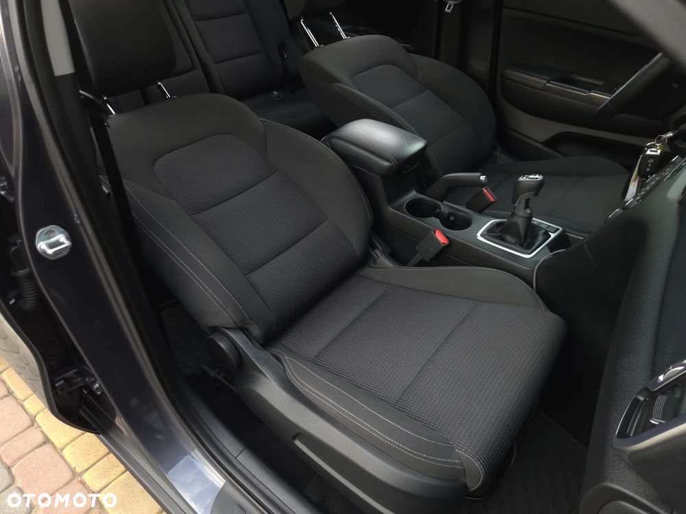 Kia Sportage 1.6 GDI 2WD DREAM-TEAM EDITION - 30