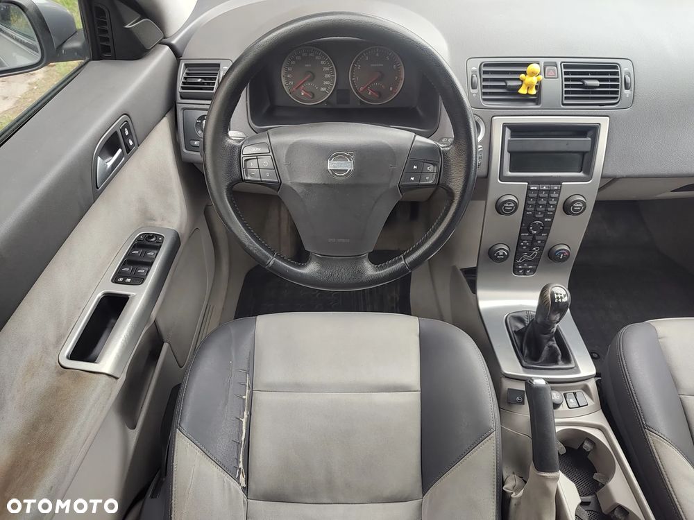 Volvo V50 2.4 Momentum - 15
