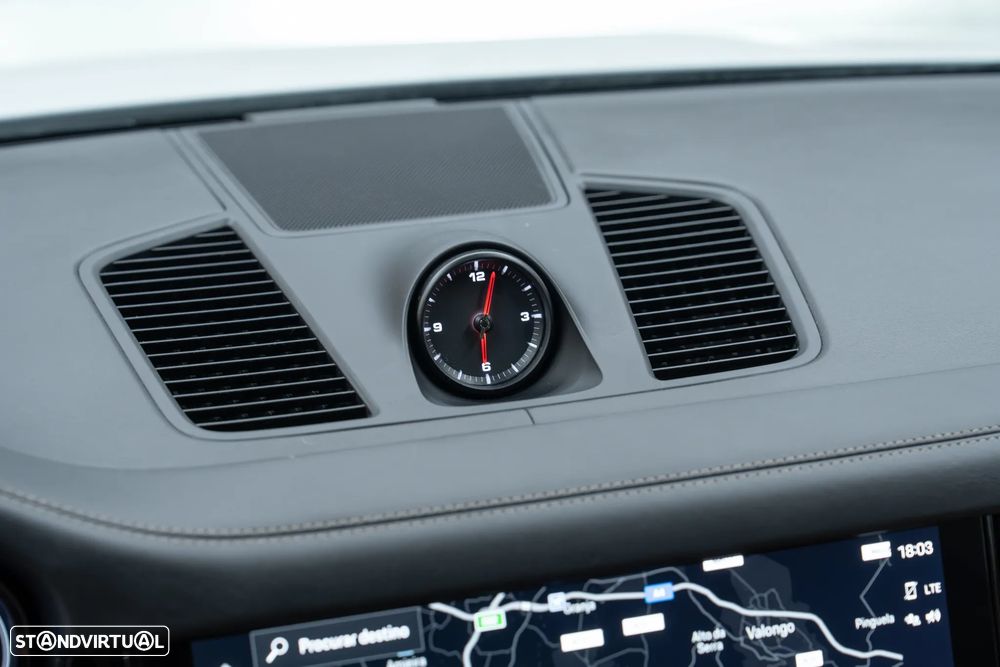 Porsche Cayenne Coupé E-Hybrid - 25