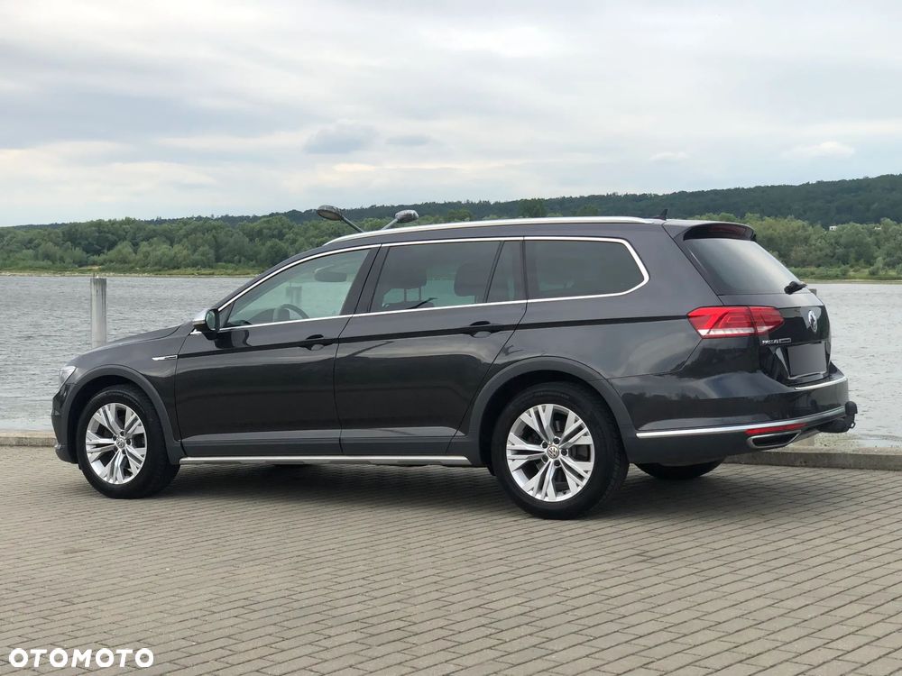 Volkswagen Passat Alltrack - 10