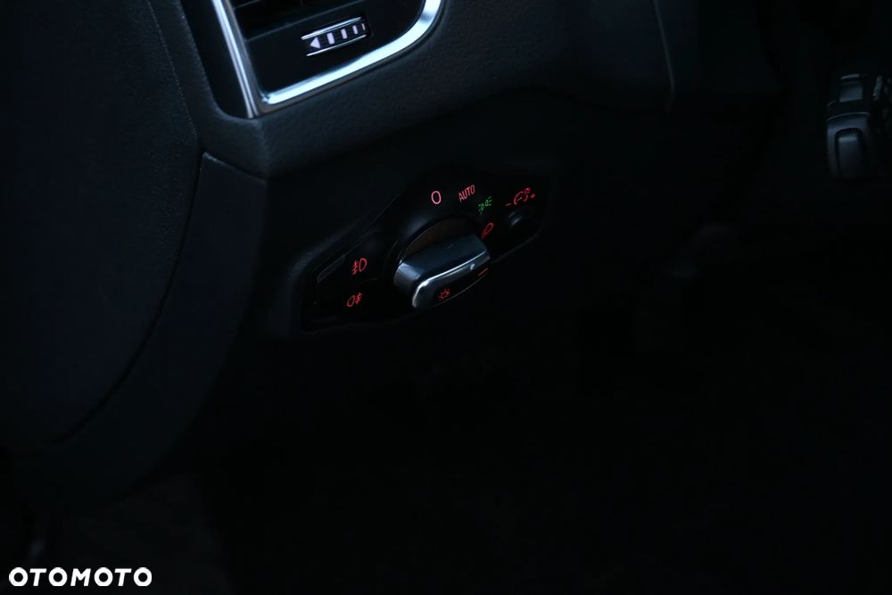 Audi Q5 2.0 TDI Quattro S tronic - 28