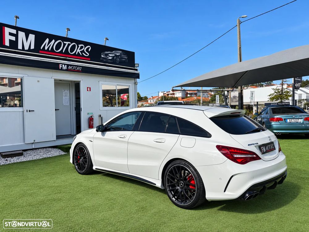 Mercedes-Benz CLA 45 AMG 4Matic Speedshift 7G-DCT Night Edition - 3
