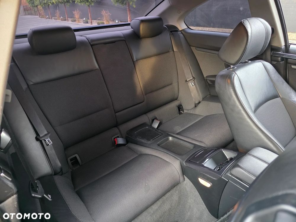 BMW Seria 3 325i - 8
