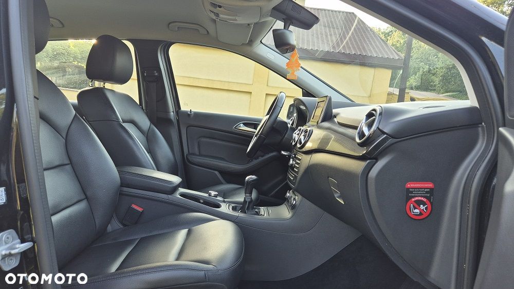 Mercedes-Benz Klasa B 180 BlueEFFICIENCY Edition - 15
