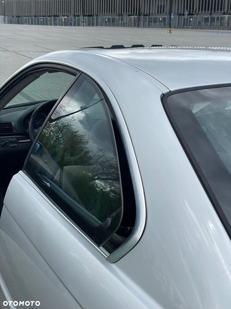 BMW Seria 3 320Ci - 24