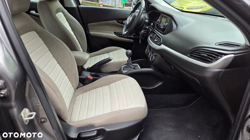 Fiat Tipo 1.4 16V Lounge - 30
