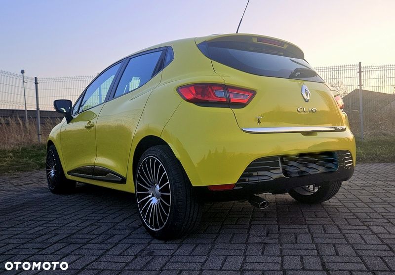 Renault Clio 1.2 16V 75 Expression - 17