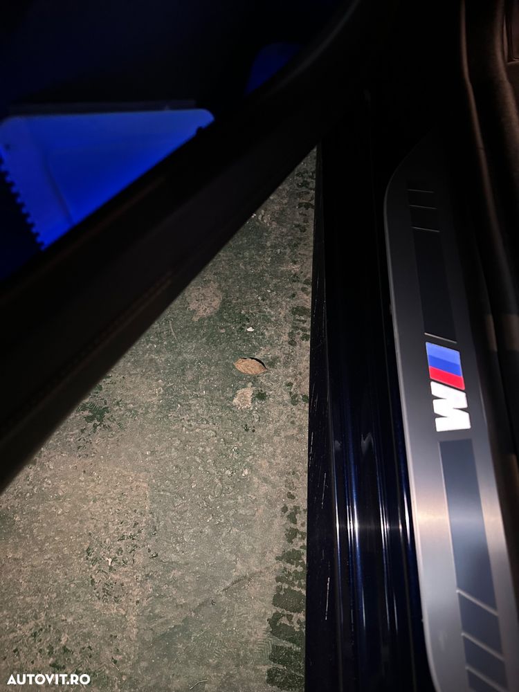 BMW Seria 8 - 31