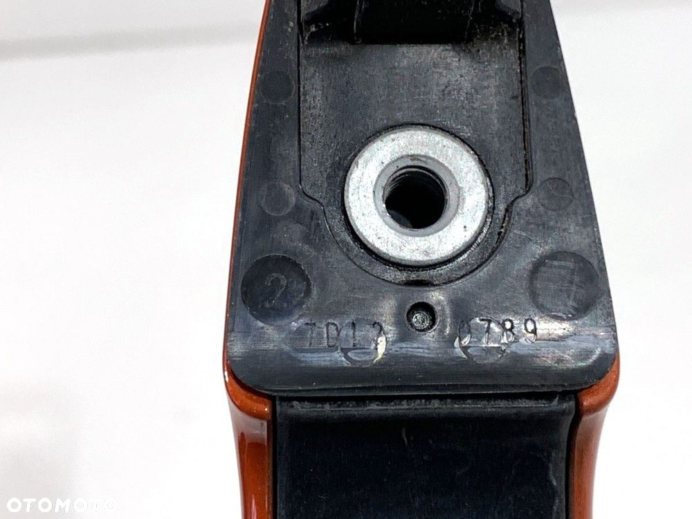 KLAMKA ZEWNĘTRZNA LEWY TYŁ  SUZUKI IGNIS III (MF) 2016 - 2022 1.2 (ATK412) 66 kW [90 KM] benzyna - 4