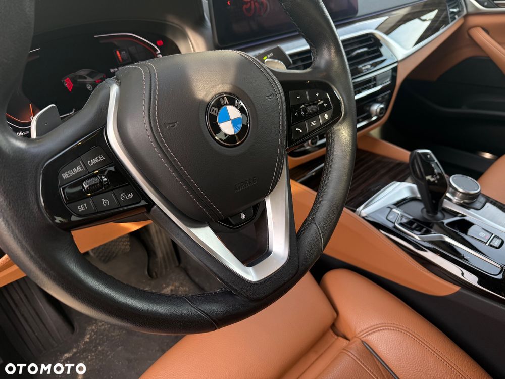 BMW Seria 5 - 22