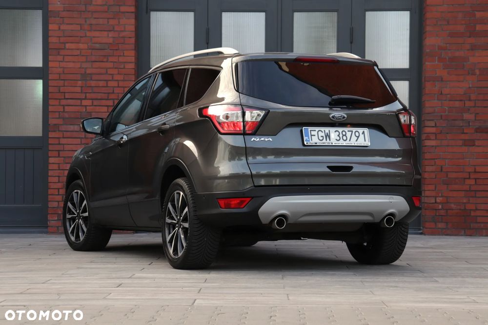 Ford Kuga 2.0 TDCi 2x4 Titanium - 12