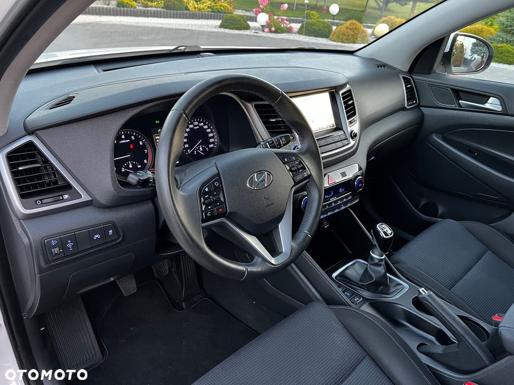 Hyundai Tucson blue 1.6 GDi 2WD Navi - 20