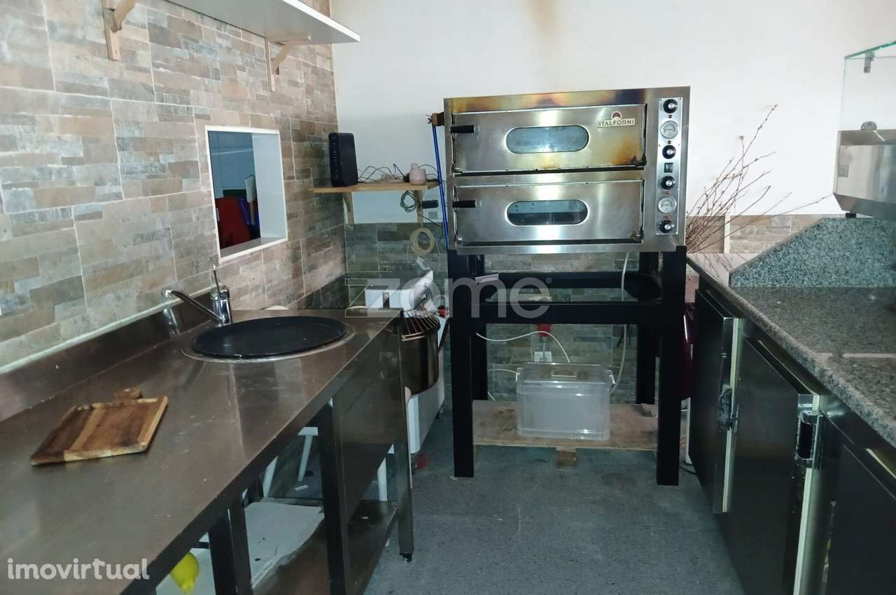 PIZZARIA EQUIPADA PARA TRESPASSE – OEIRAS - Grande imagem: 3/11