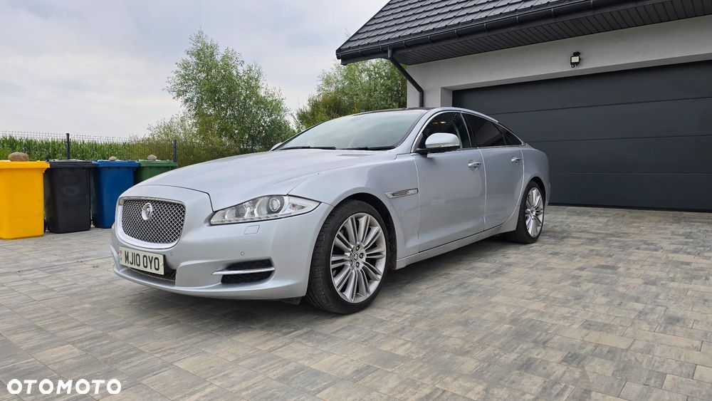 Jaguar XJ 3.0 D V6 Luxury - 1
