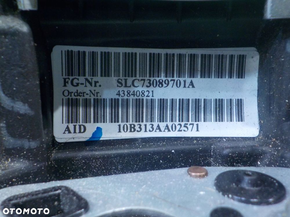 BMW 5 F10 2.0 D 11r SEDAN 4D kierownica - 11