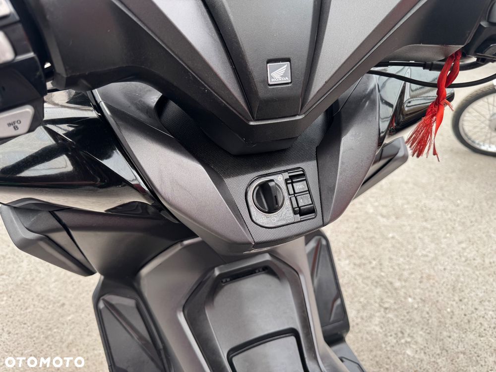 Honda NSS - 21
