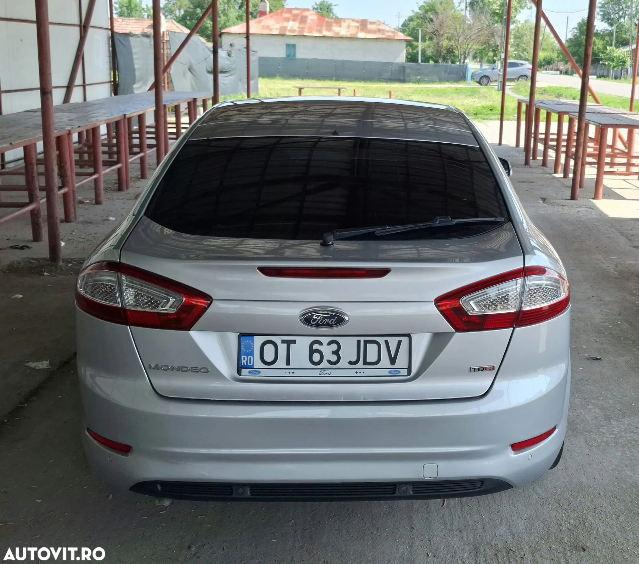 Ford Mondeo 2.0 TDCi Titanium - 10
