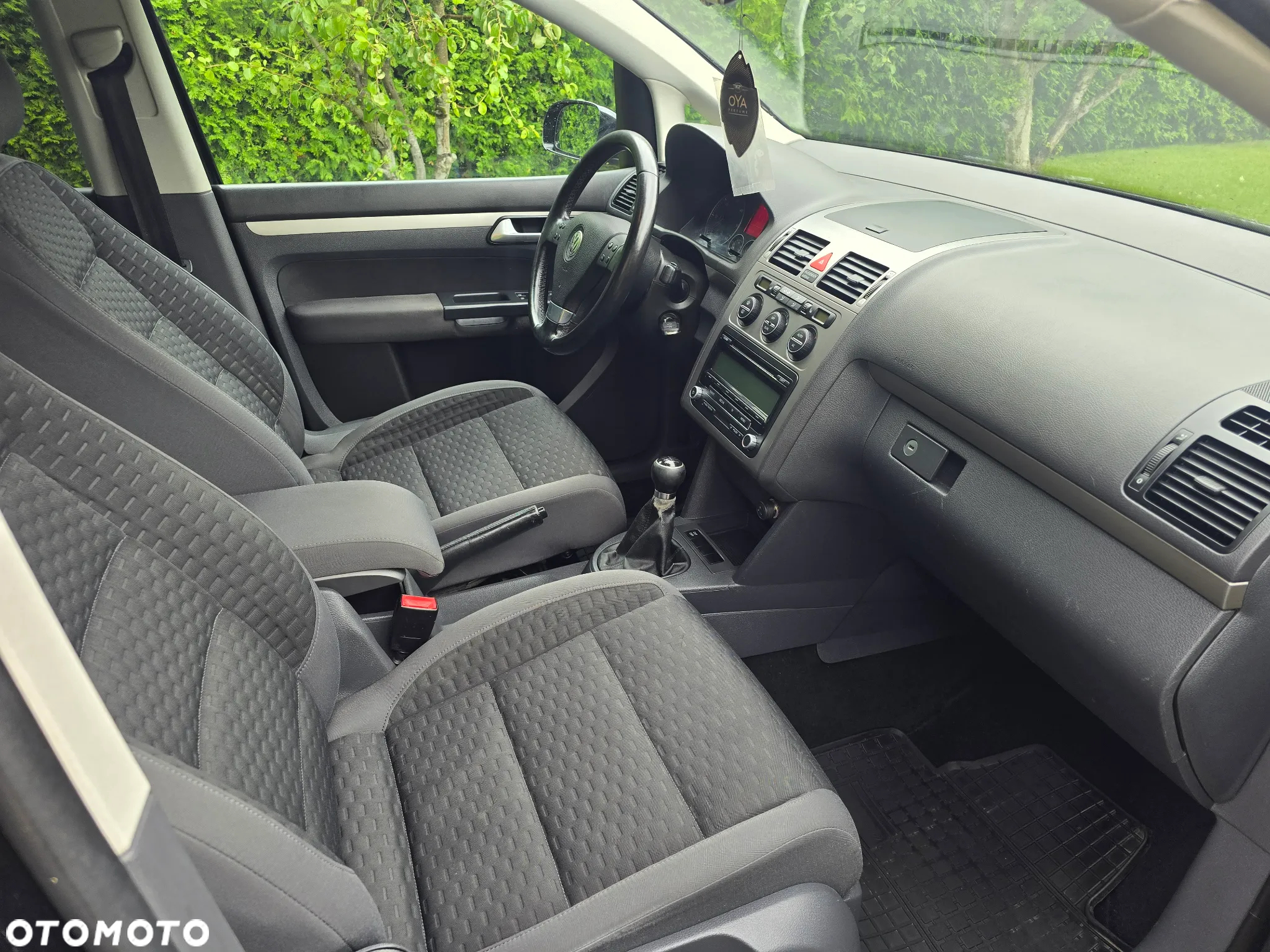 Volkswagen Touran 1.9 TDI Highline - 19