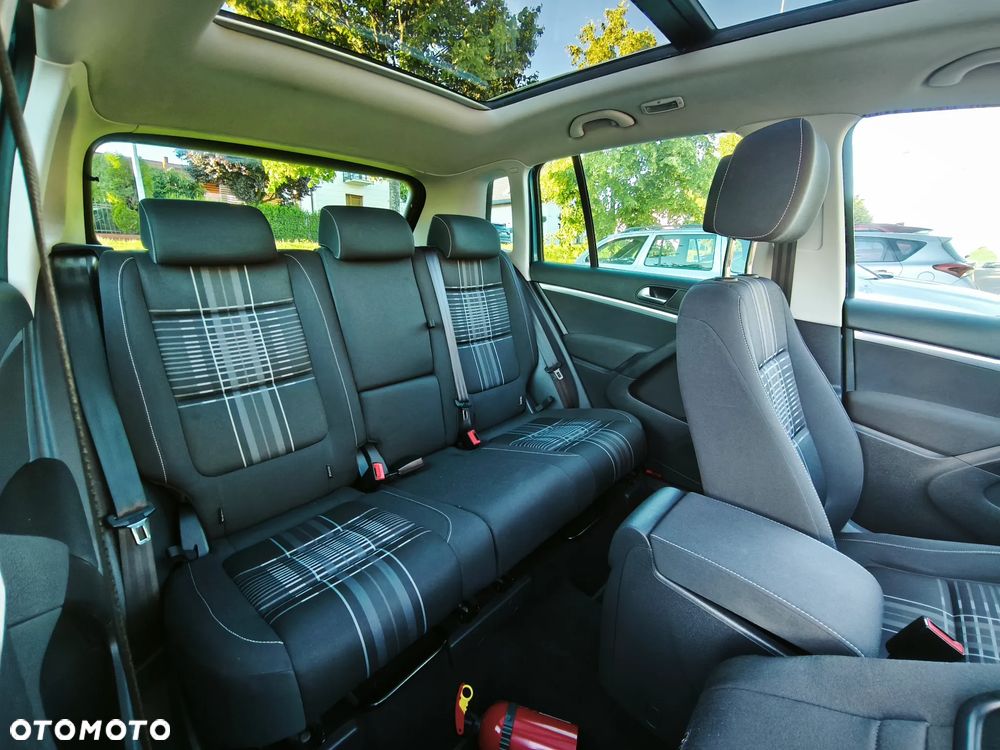 Volkswagen Tiguan - 19