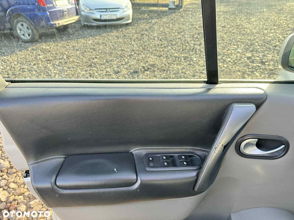 Renault Scenic 1.6 16V Privilege - 17