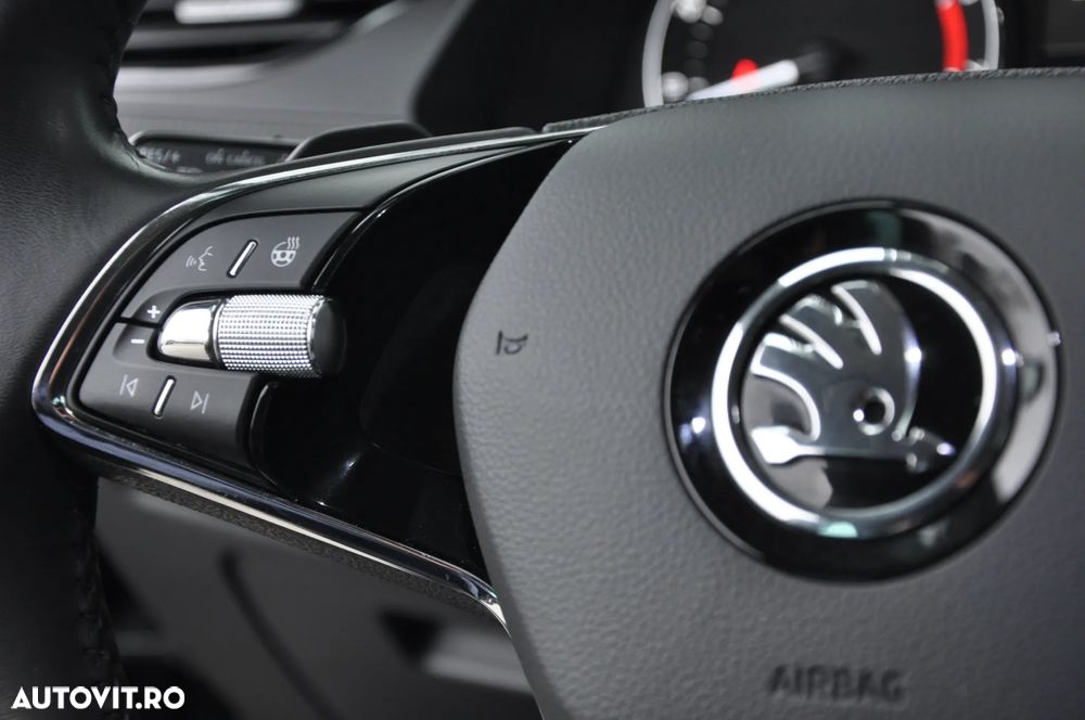 Skoda Octavia 1.5 TSI e-TEC DSG Clever - 20