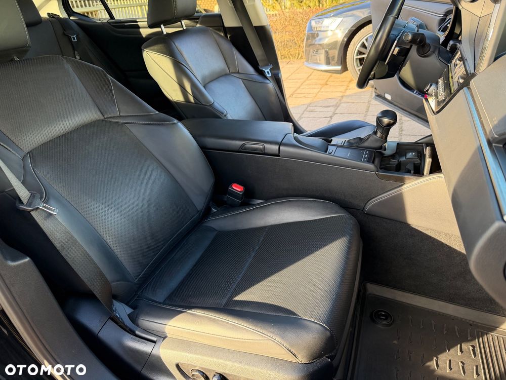 Lexus ES 300h Business Line - 8