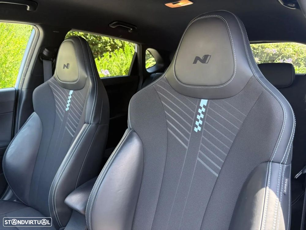 Hyundai i20 N 1.6 T-GDi Performance Pack+TT - 31