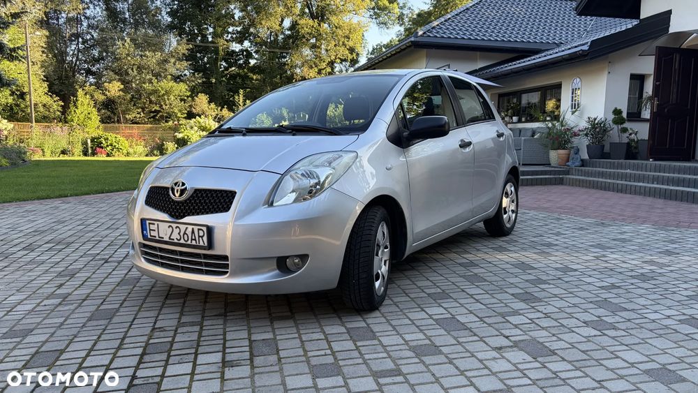 Toyota Yaris 1.3 Luna A/C - 5