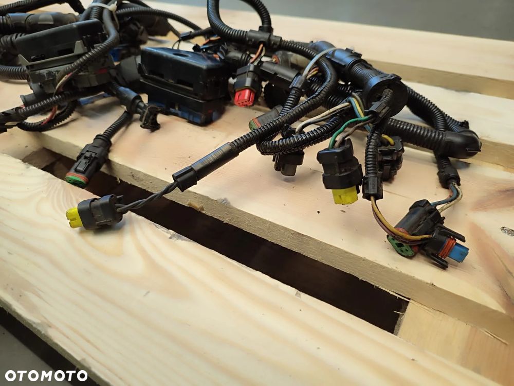 Wiązka elektryczna silnika V836866955 Massey Ferguson 7485 - 7