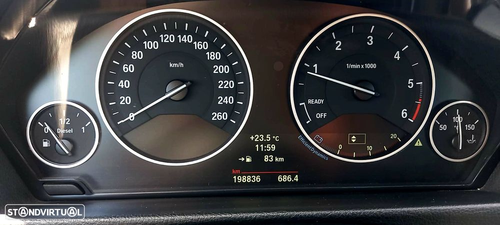 BMW 318 d Sport - 10