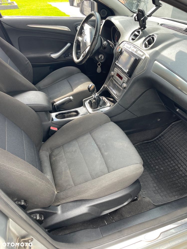 Ford Mondeo 2.0 TDCi Titanium - 11