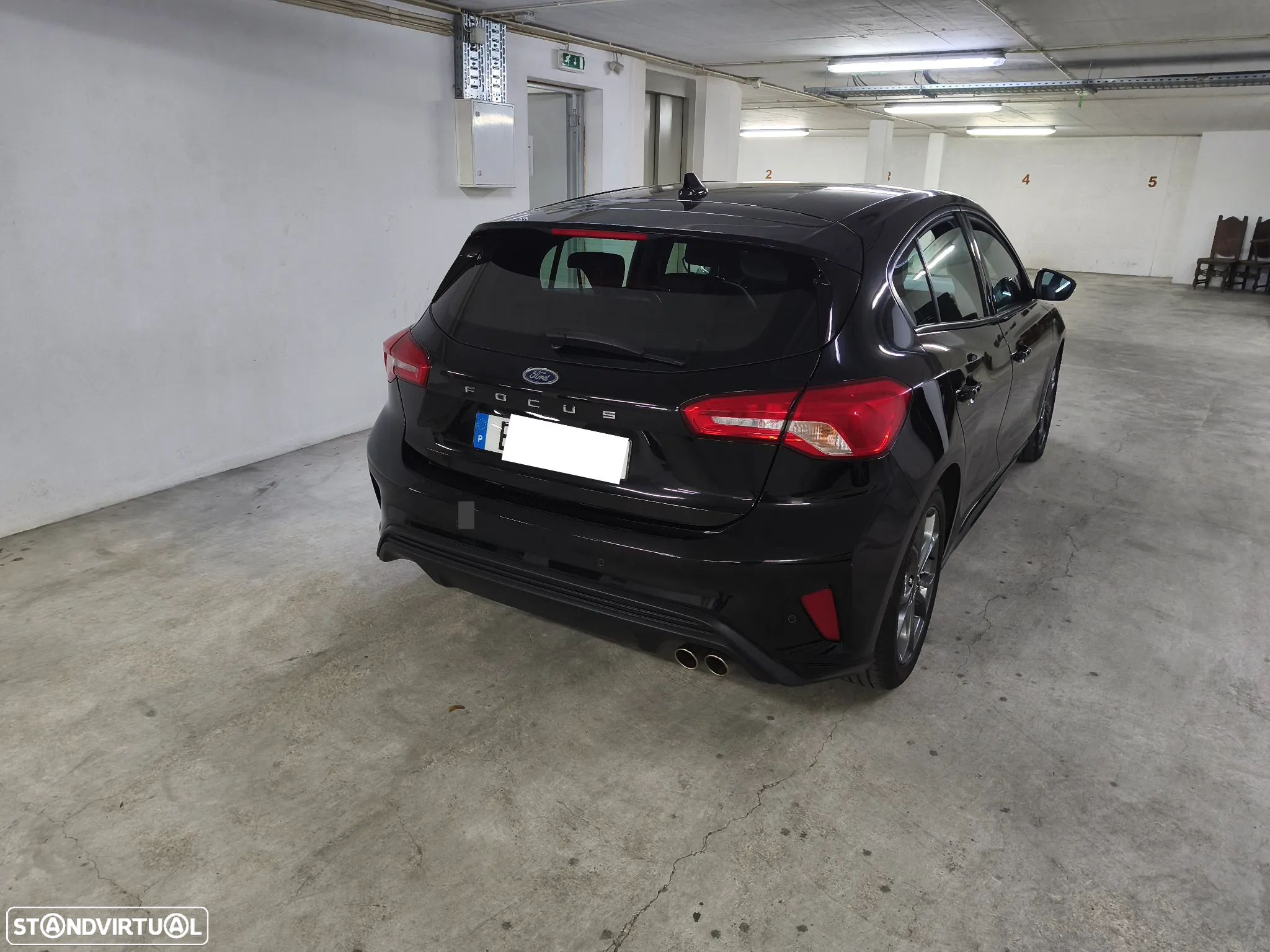 Ford Focus 1.5 TDCi EcoBlue ST-Line - 4