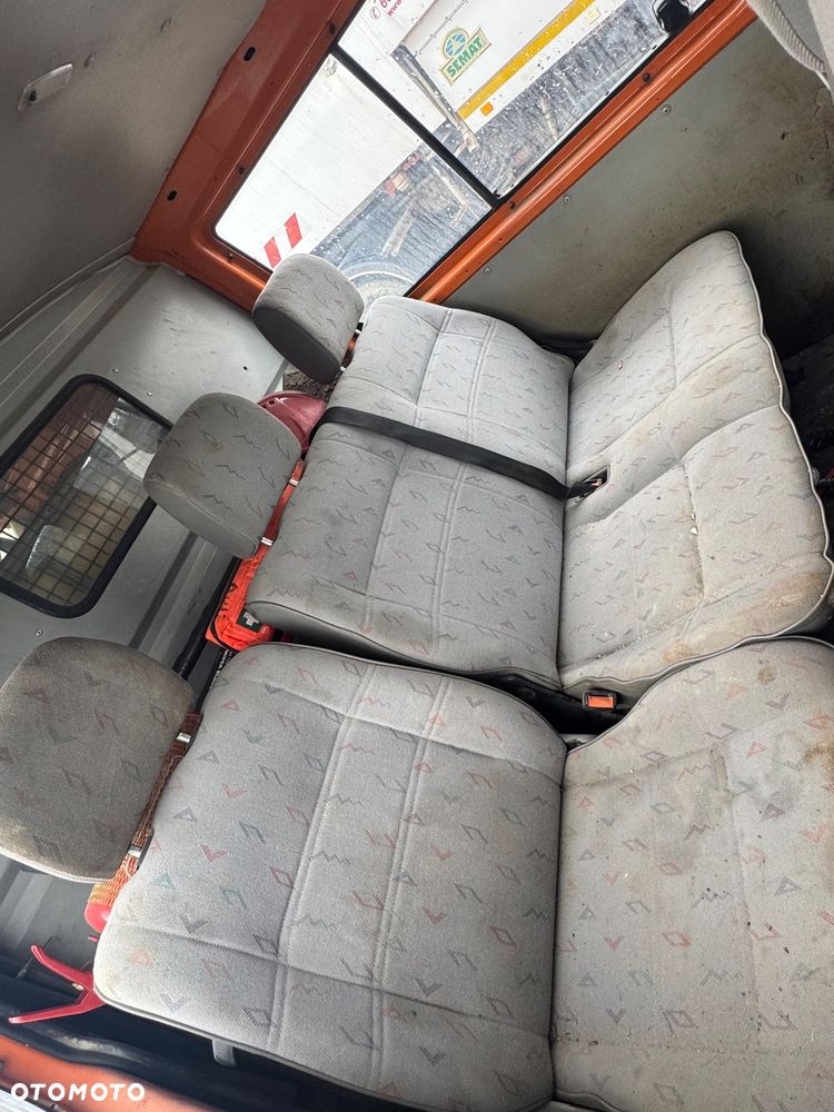 Volkswagen T4 Transporter 2.5TDi Long 88KM doka brygadówka 6 os. - 8