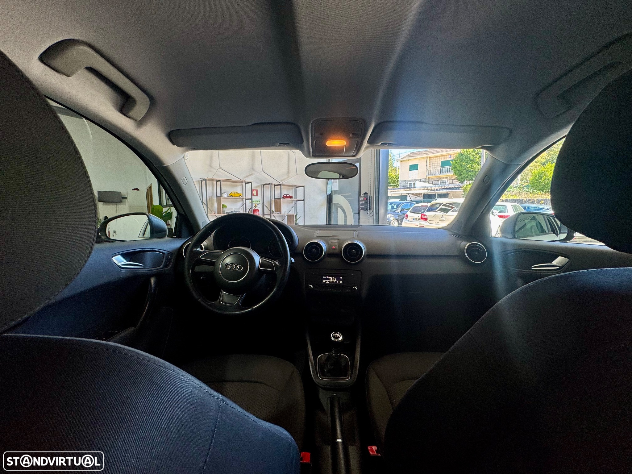 Audi A1 Sportback 1.6 TDI Advance - 17