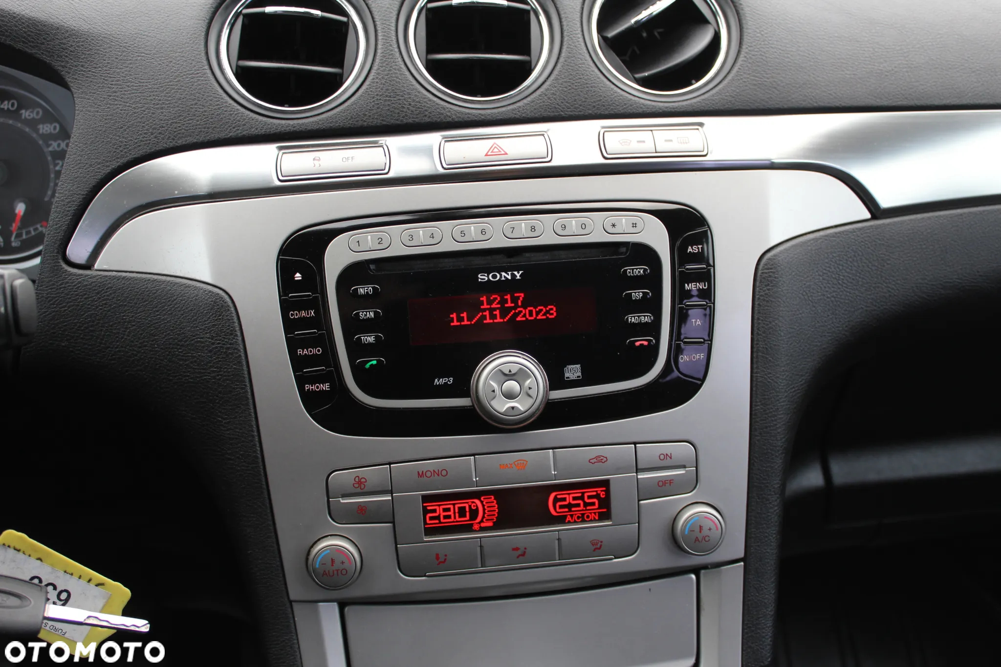 Ford S-Max 2.2 TDCi Titanium - 18