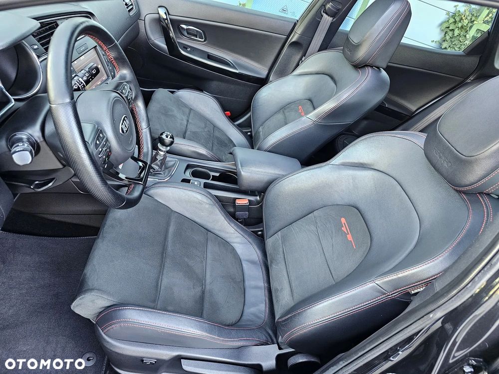 Kia Ceed 1.6 T-GDI GT - 20