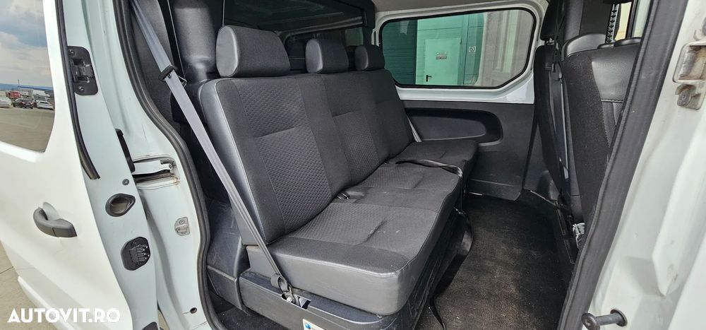 Opel Vivaro - 8