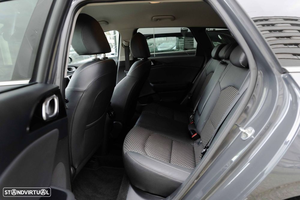 Kia Ceed SW 1.0 T-GDI Sport - 13