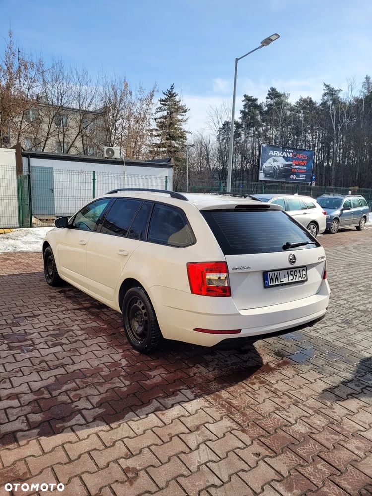 Skoda Octavia 1.6 TDI Ambition - 5
