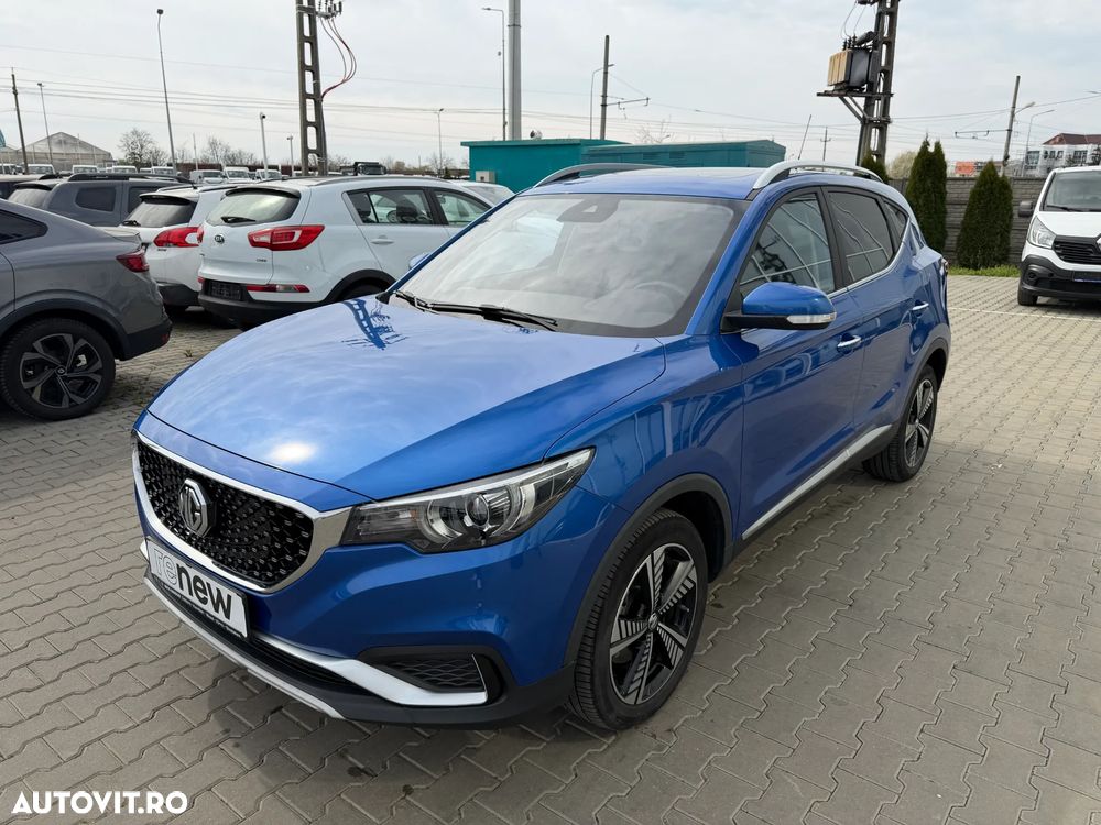 MG ZS EV Standard Luxury - 3
