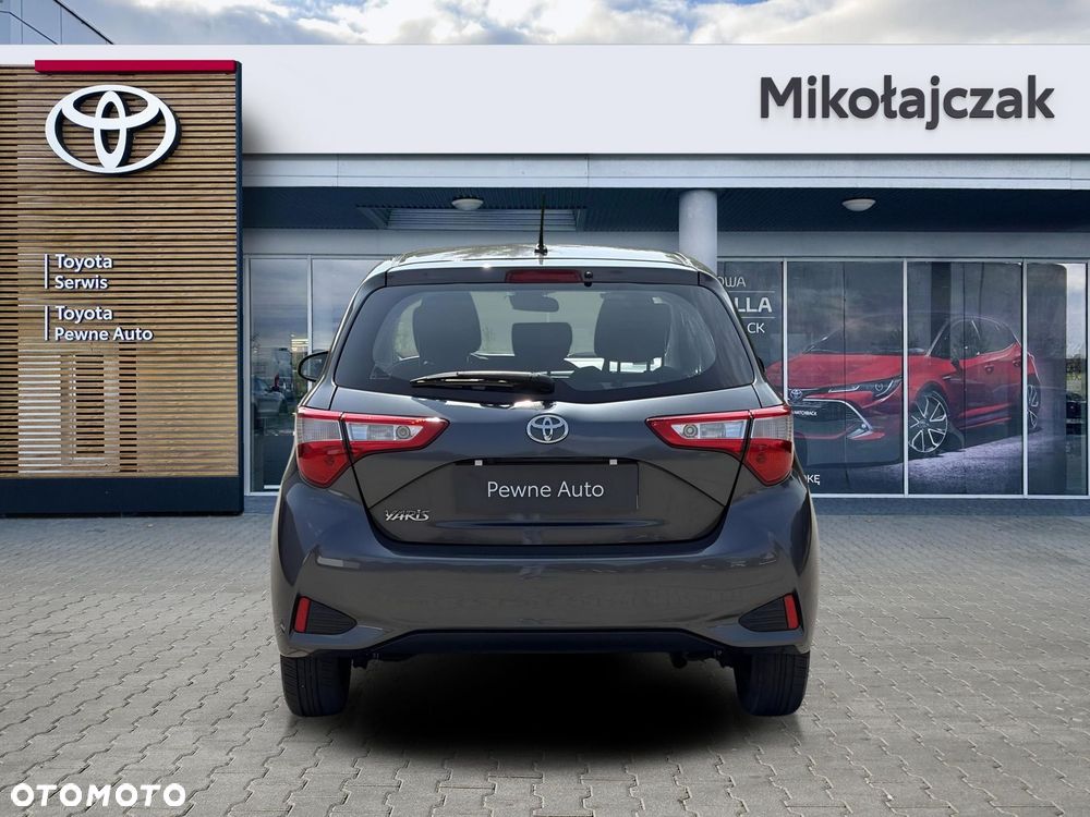 Toyota Yaris - 8