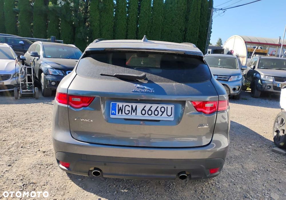 Jaguar F-Pace - 20