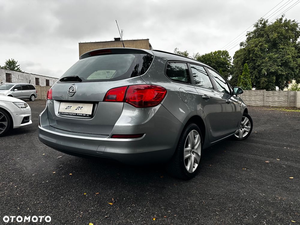 Opel Astra 1.4 150 Jahre - 7