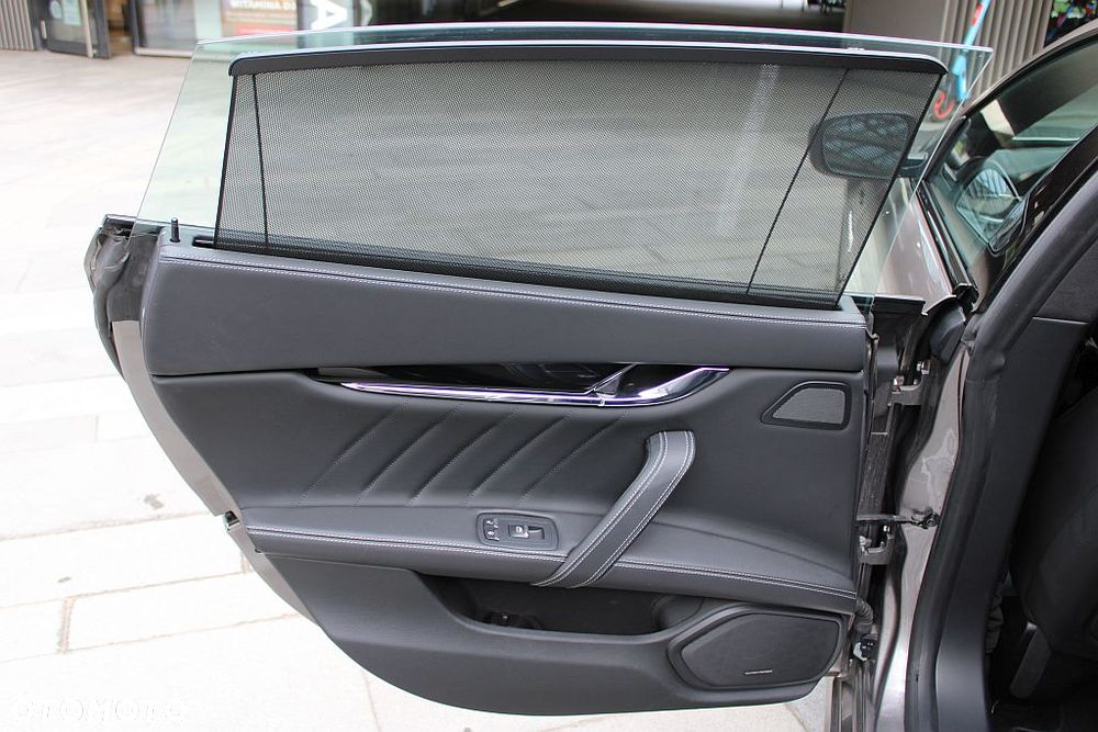 Maserati Quattroporte Modena - 35